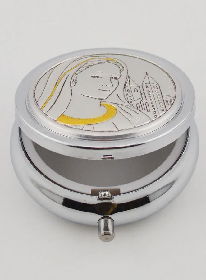 Our Lady of Medjugorje Pyx - Box & Silver Medal (pic 3)