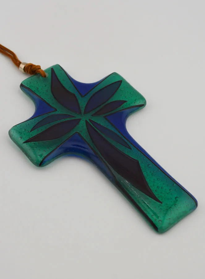 Handcrafted Glass Cross (pic 3)