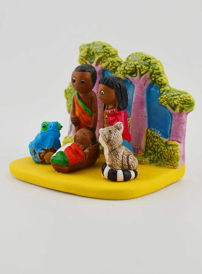 Nativity Scene - Madagascar Nativity Set (pic 4)