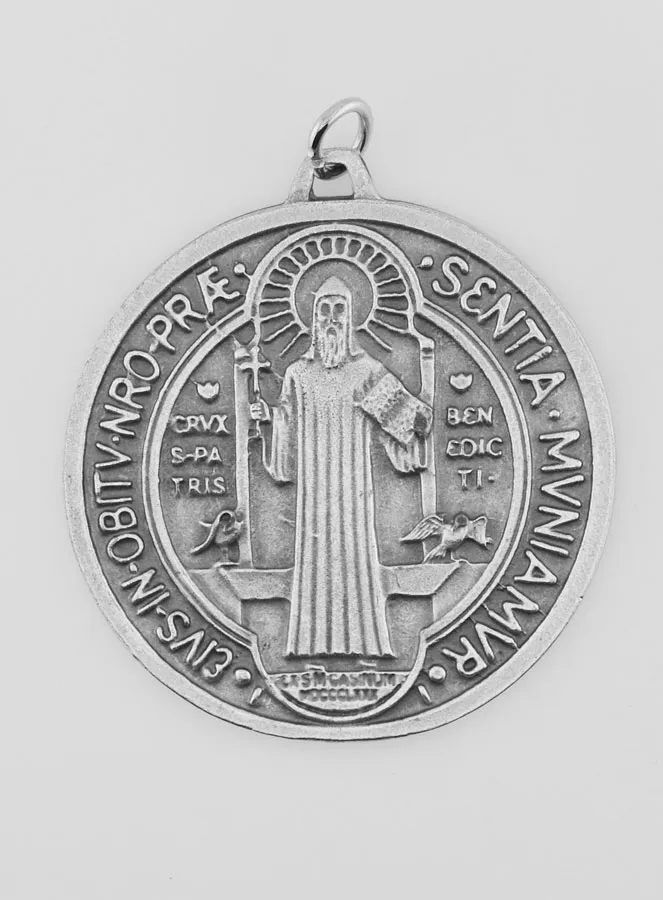 Large Medal Saint Benedict Silvery Metal  - 5,7 cm (pic 4)
