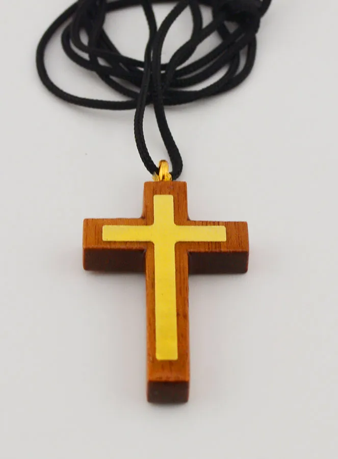 Wood Cross Pendant (pic 3)