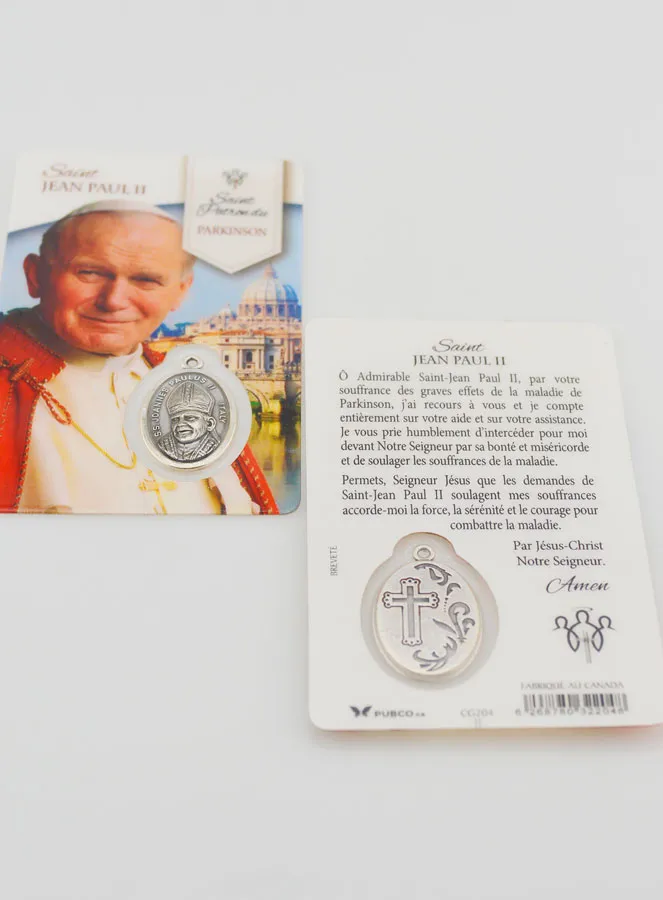 Saint John Paul II Prayer Card with Medal (pic 4)