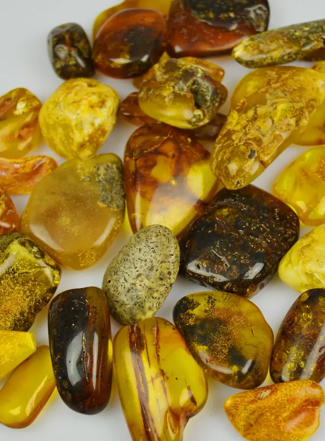 Baltic Amber Tumbled Stone (pic 2)