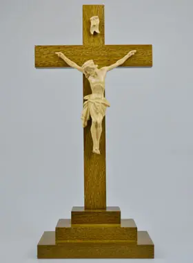 Dark Wood Crucifix with Christ on a Base - 25 cm (pic 1)