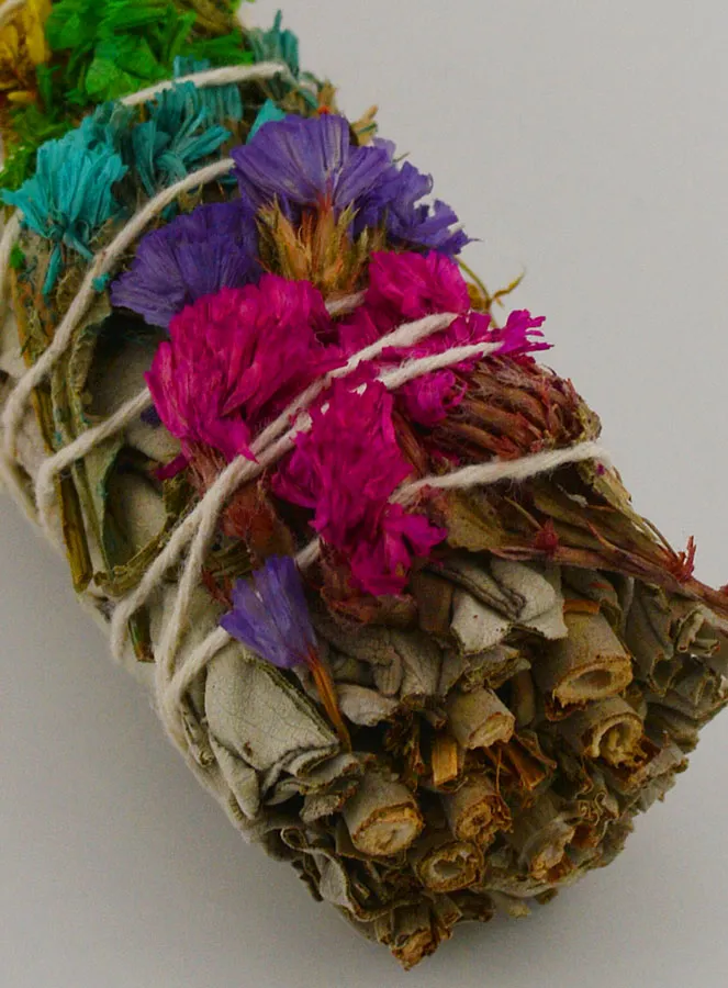 White Sage and Multicoloured Flower Petals - Smudge Stick 30g (pic 4)