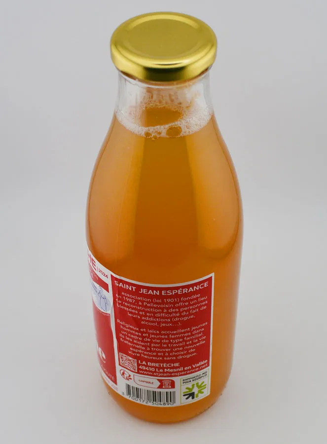 Organic and Fair Trade Apple Juice (pic 4)