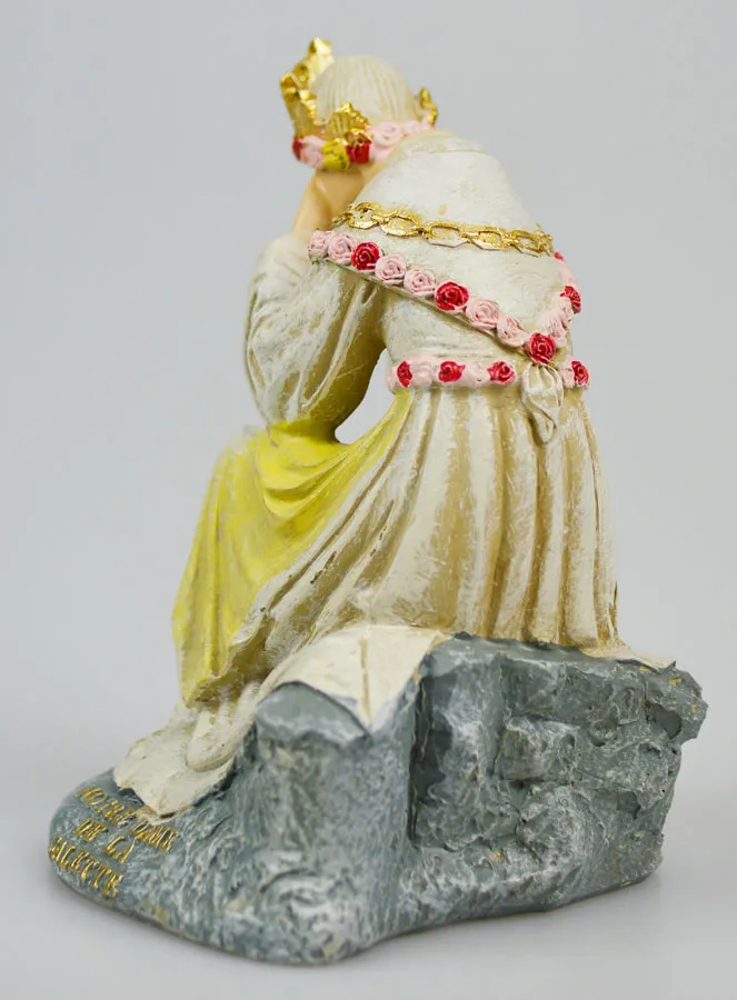 Statue of Our Lady of La Salette Weeping - 11cm (pic 4)