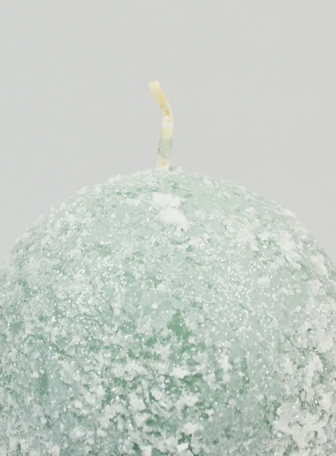 Frosted Ball Christmas Candle 8cm - Green (pic 3)