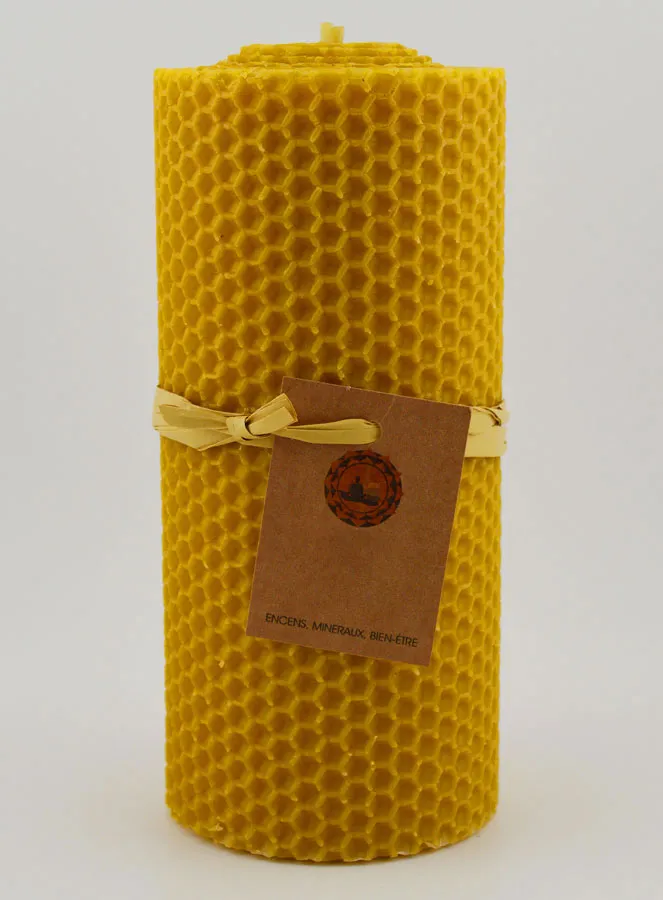 100% Natural Beeswax Candle - 15x6cm (pic 1)