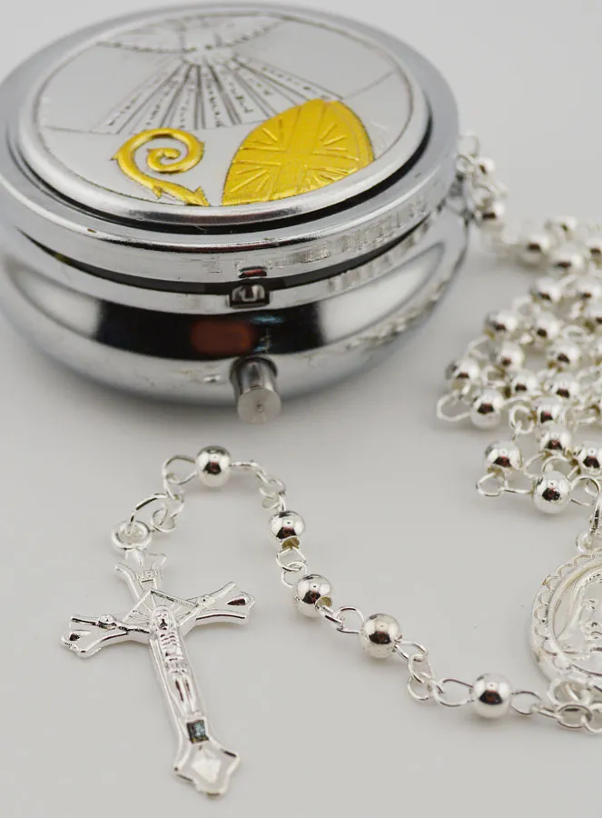 Confirmation Rosary Case with Rosary (pic 4)