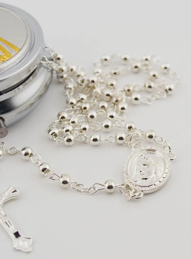 Merciful Jesus Rosary Case and Rosary (pic 3)