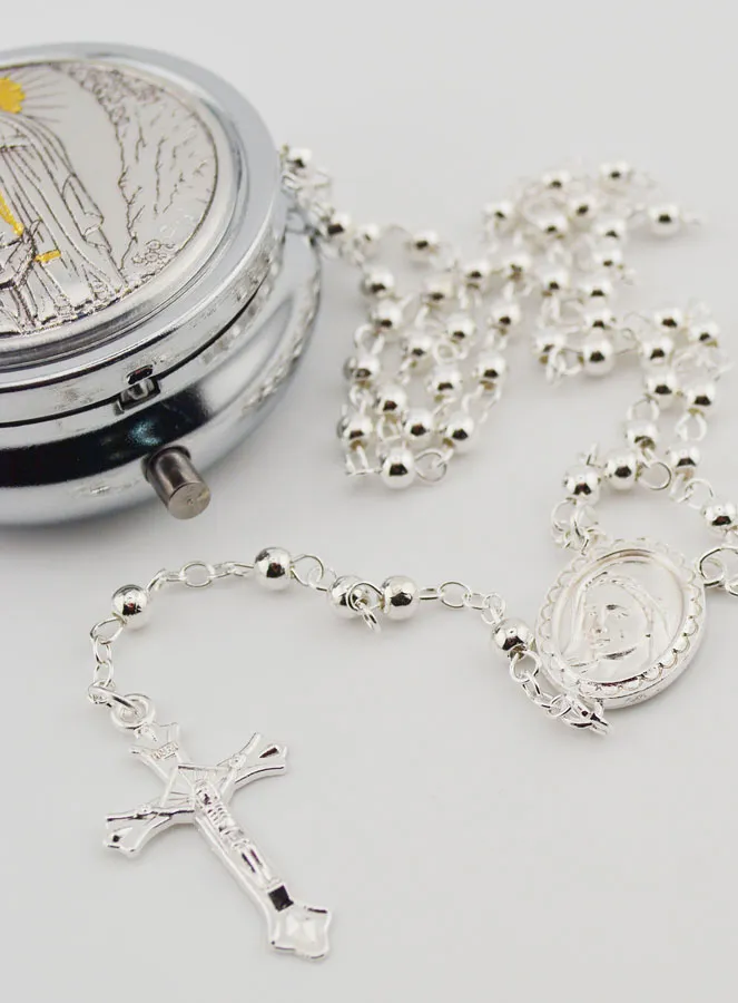 Lourdes Rosary Case and Rosary (pic 3)