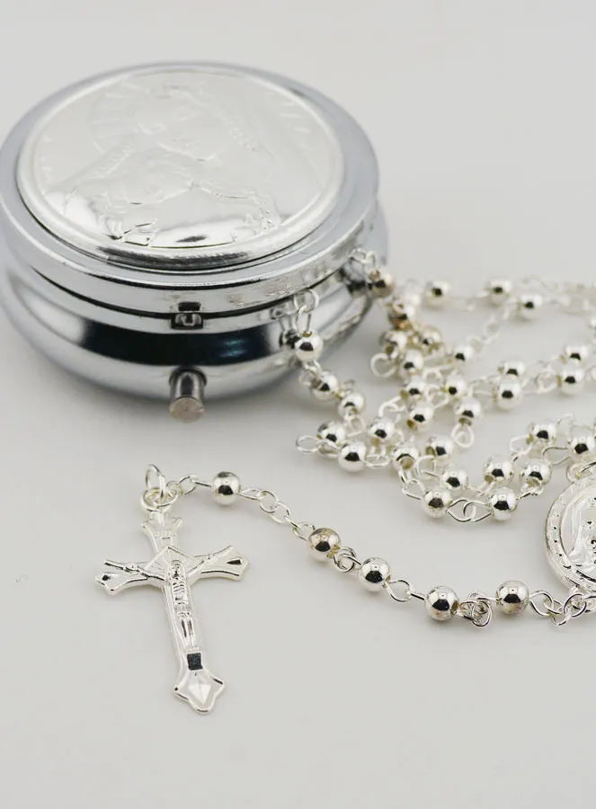 Rosary and Our Lady with Child Box (pic 4)
