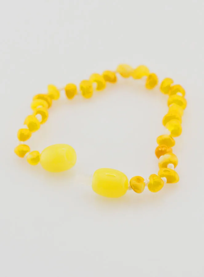 Baby Bracelet in Light Baltic Amber (pic 3)