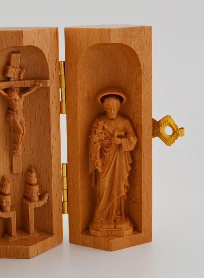 Solid Wood Triptych - Our Lady of Lourdes and Saint Joseph (pic 3)