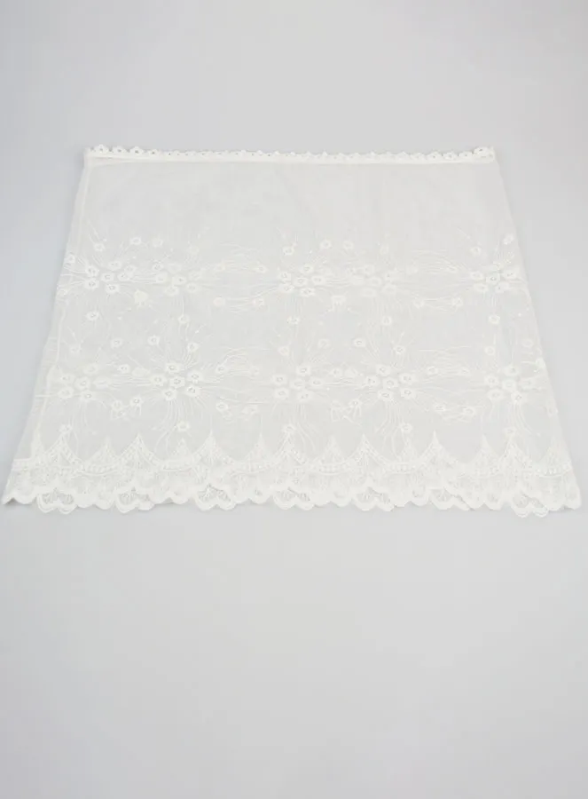 Embroidered Mantilla Veil - White (pic 1)