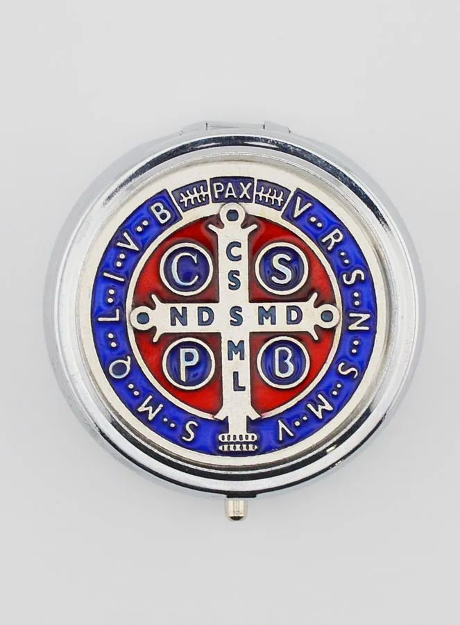Host Box Pyx - Saint Benedict Medal (pic 1)