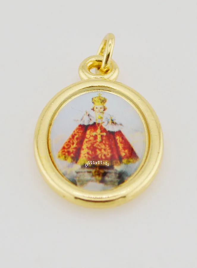 Infant Jesus of Prague Medal - 25mm (pic 2)