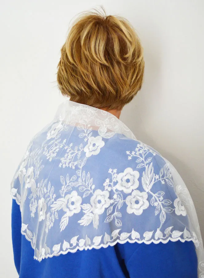 Embroidered Mantilla Veil - White (pic 2)