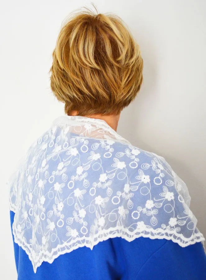Christian Veil - Embroidered Mantilla White (pic 2)