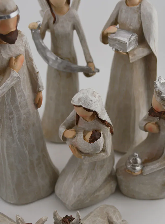 Complete Christmas Nativity Scene with 11 Figures (pic 3)