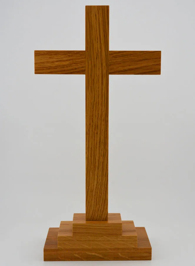 Crucifix on a Base made of Light Oak – 25cm (pic 4)