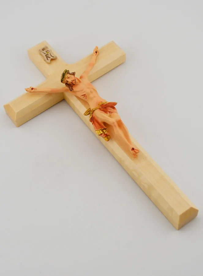 Linden Wood Crucifix and Christ with a Red Cloth – 18cm (pic 3)