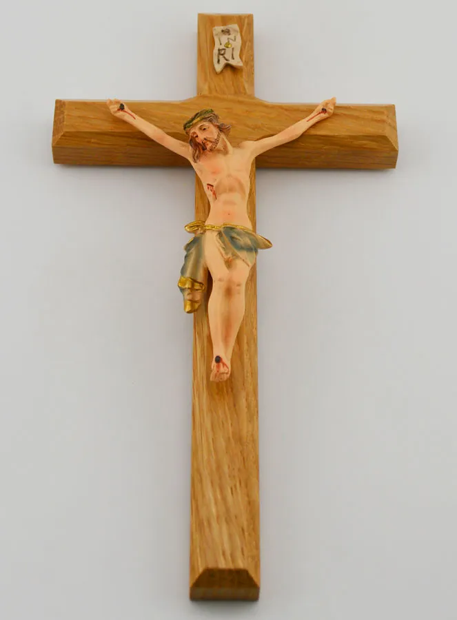 Linden Wood Crucifix and Christ with a Blue Cloth – 18cm (pic 2)