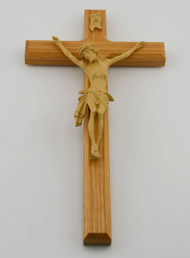 Natural Oak Crucifix with Christ - 22cm (pic 2)