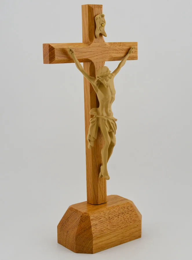 Oak Crucifix on a Base – 22cm (pic 3)