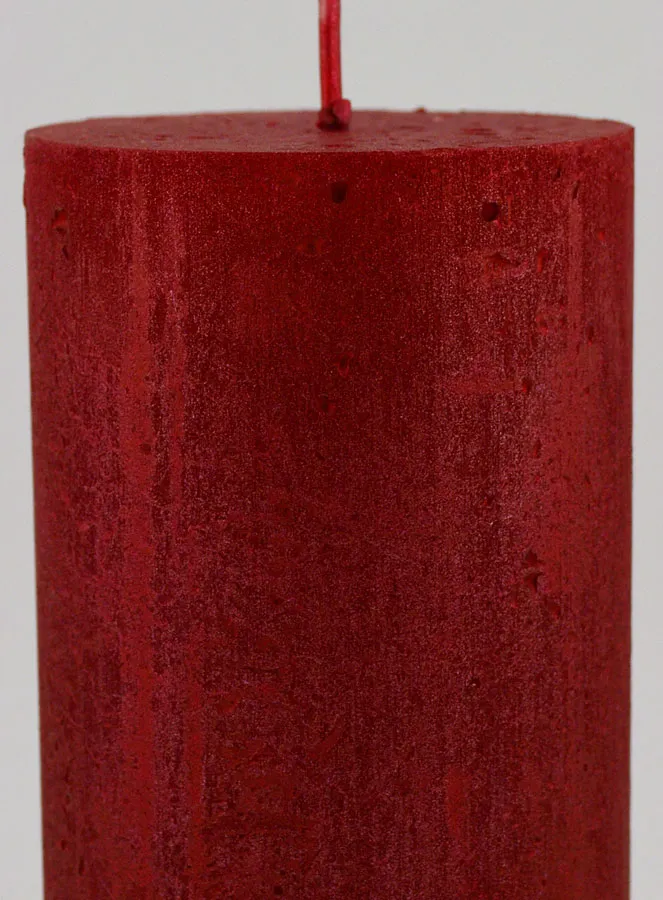 Modern Tabletop Candle – Carmine Red (pic 3)