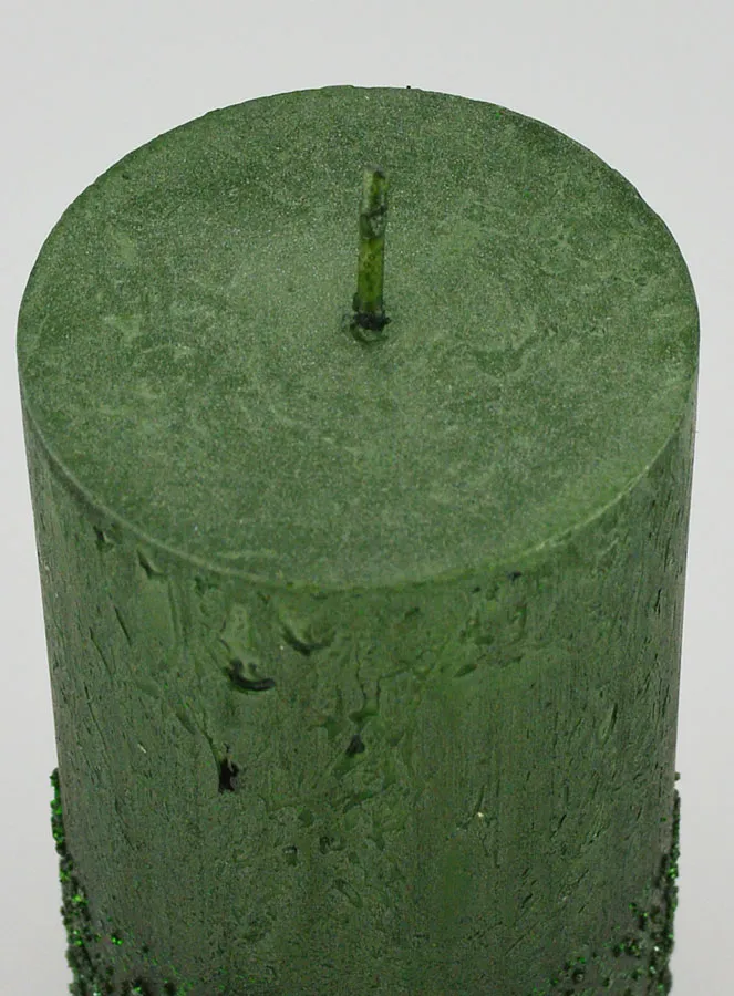 Christmas Candle with Relief – Fir Green (pic 4)