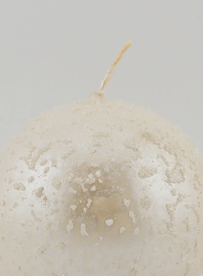 Glittery Sphere Tabletop Candle – Pearl White (pic 3)