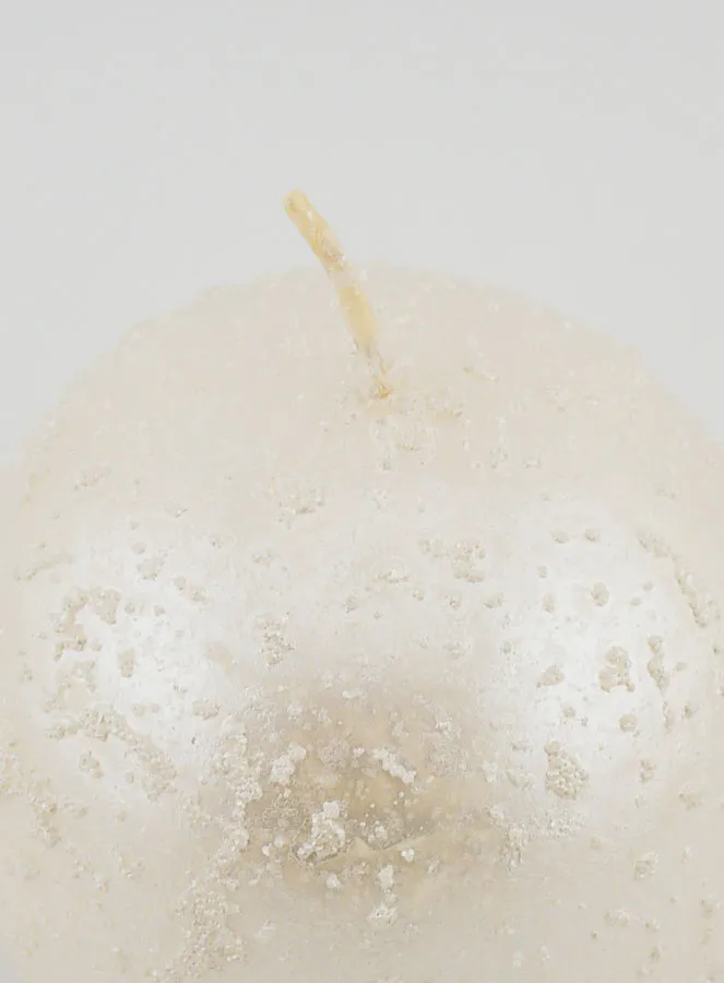 Glittery Christmas Ball Candle – Pearl White (pic 4)