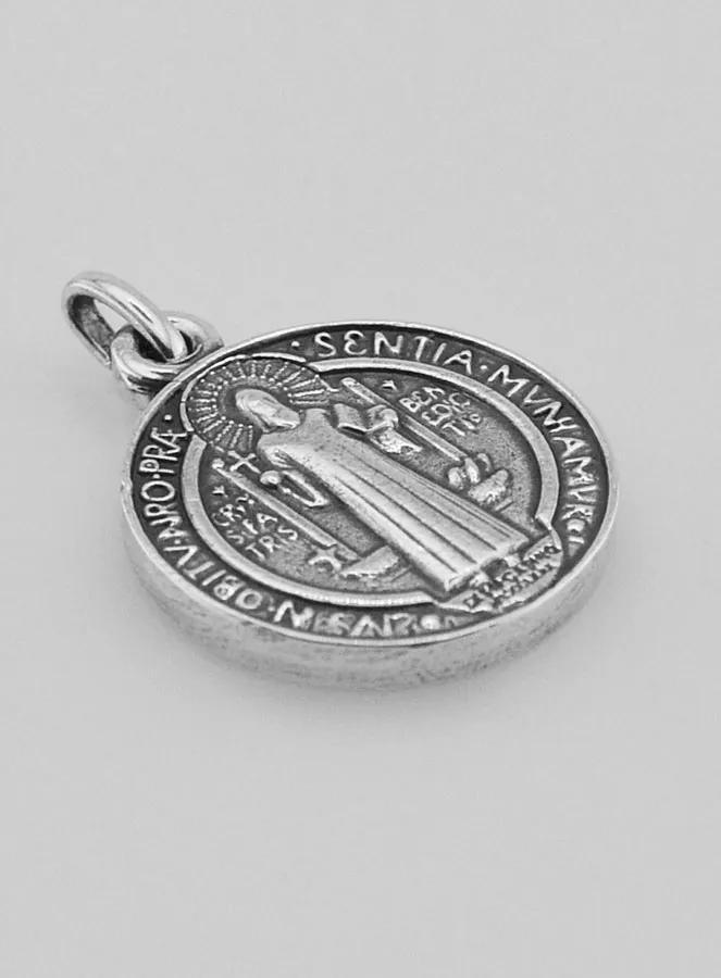 Silver-Plated St Benedict’s Medal – 18mm (pic 3)