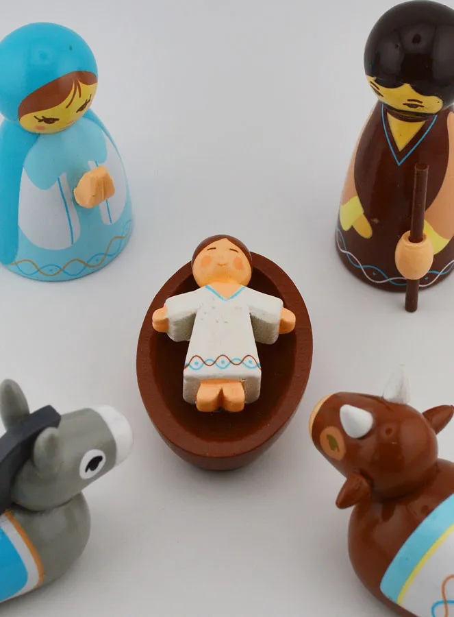 Children’s Christmas Nativity Scene – Mary Blue (pic 2)