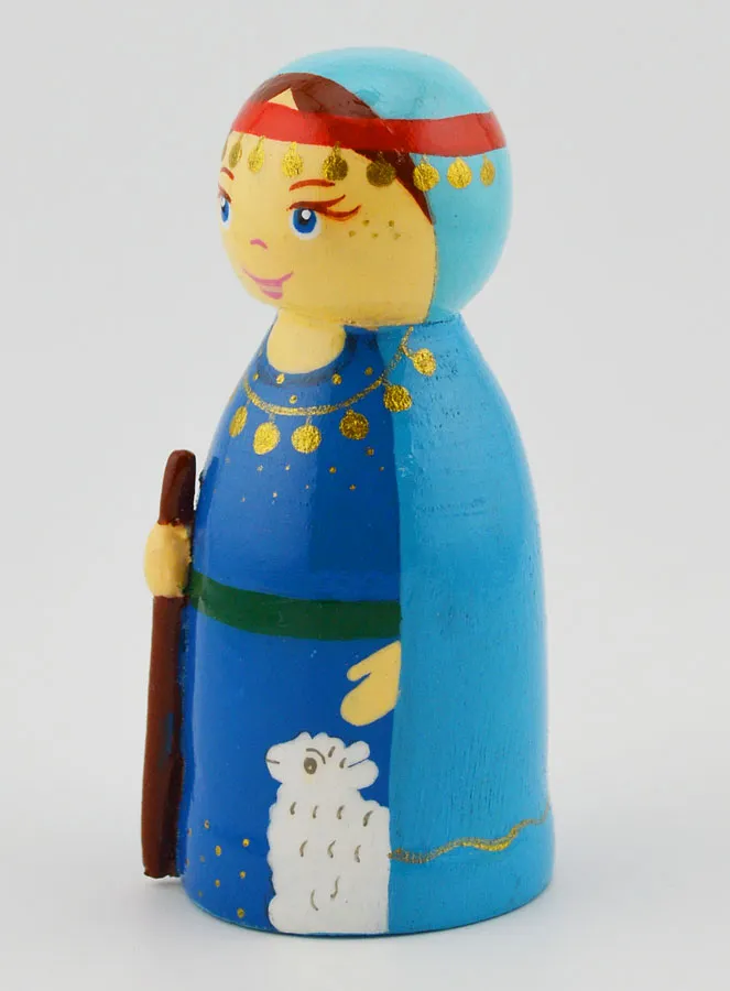 Wooden Figurine – Sarah (pic 2)