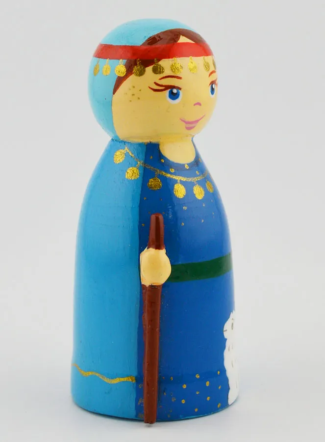 Wooden Figurine – Sarah (pic 3)