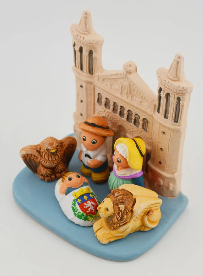 Worldwide Christmas Nativity Scene – Fourvière Basilica (pic 3)