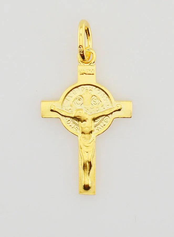 St Benedict’s Cross Pendant – 24mm (pic 1)