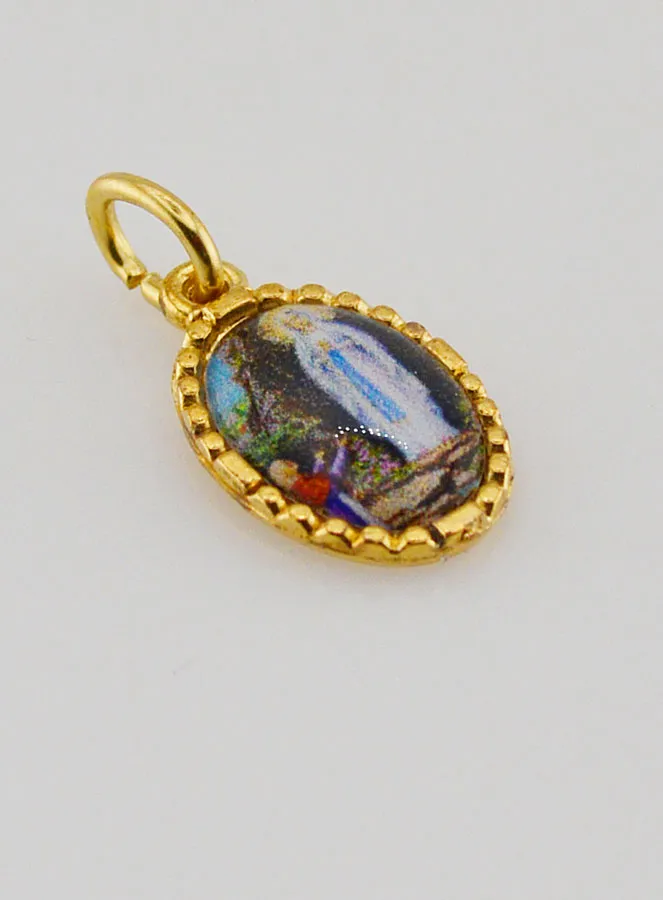 Twisted-Edge Medal 15mm – Our Lady of Lourdes (pic 3)