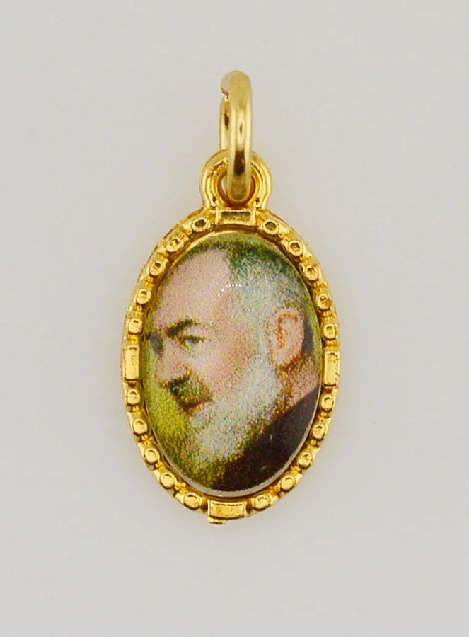 Twisted-Edge Medal 15mm – Padre Pio (pic 1)