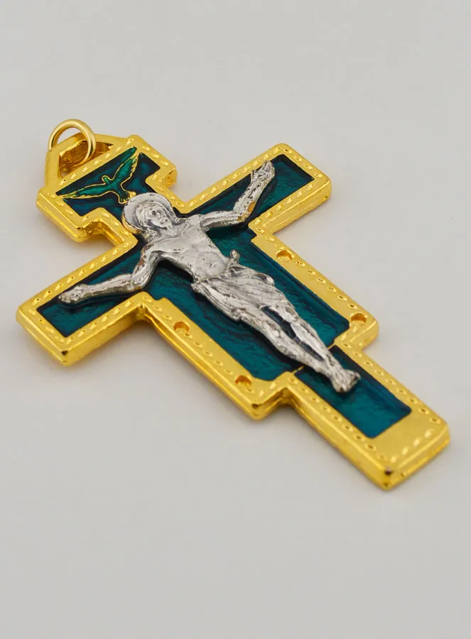 St Damien’s Cross – Green (pic 3)