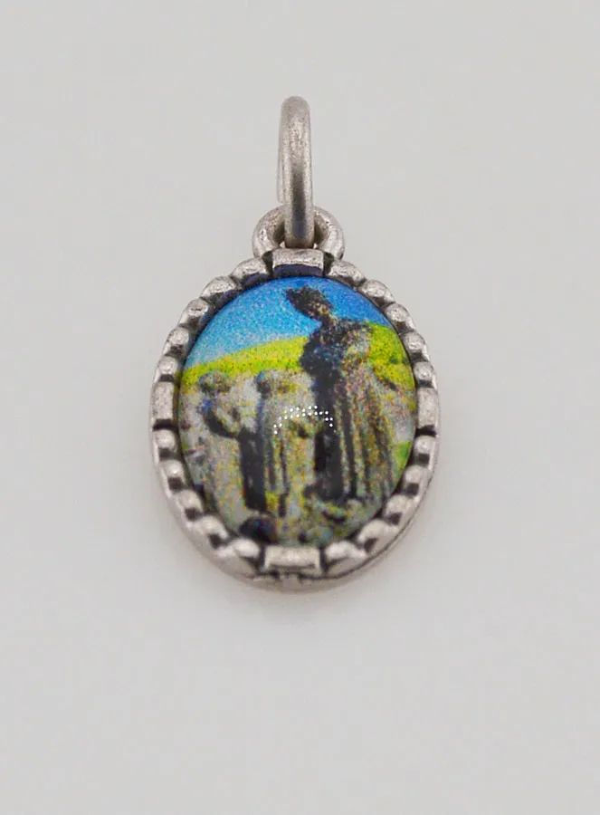 Twisted-Edge Medal 15mm – Our Lady of La Salette (pic 2)