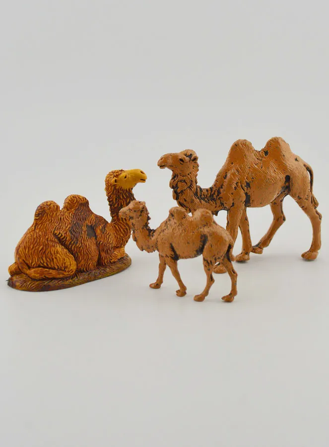 Nativity Figures Camel Family – 6cm (pic 1)