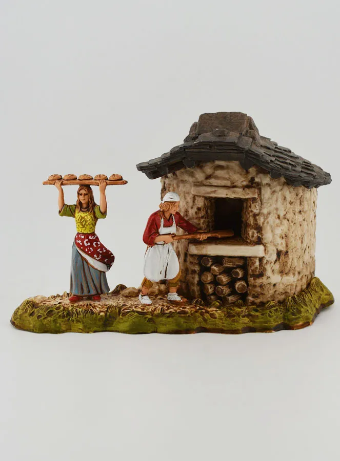 Nativity Figure – The Bread Oven (pic 1)