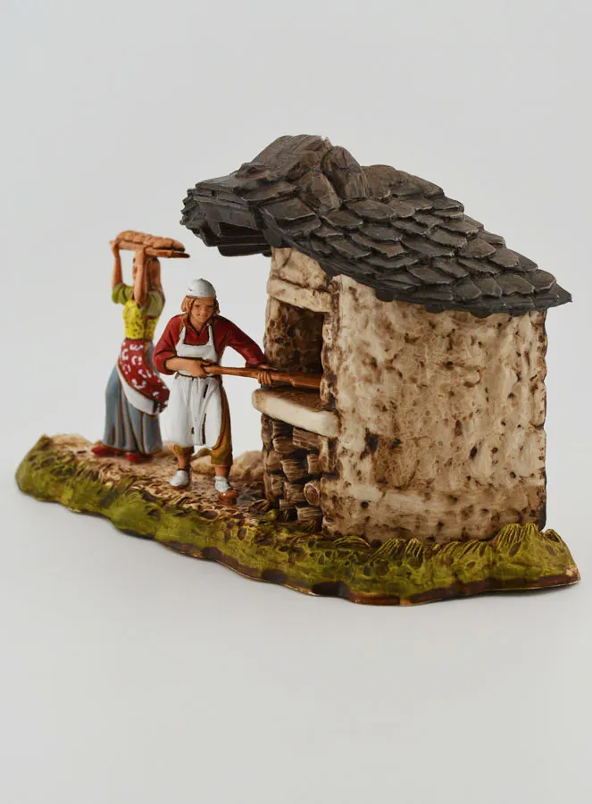 Nativity Figure – The Bread Oven (pic 2)