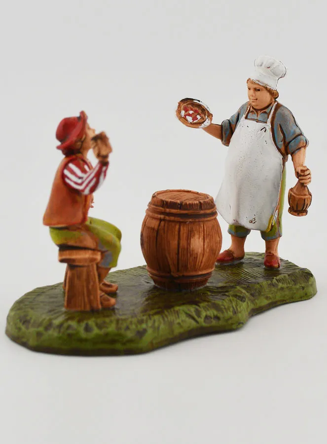 Nativity Figure Innkeeper and Guest – 6cm (pic 2)