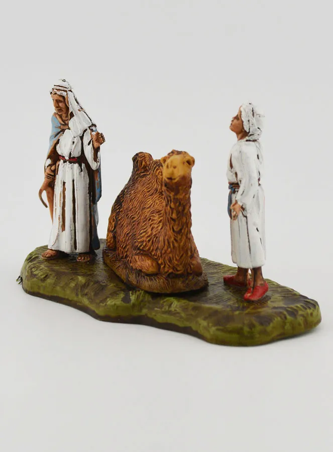 Nativity Figure Camel Drivers and Seated Camel – 6cm (pic 3)