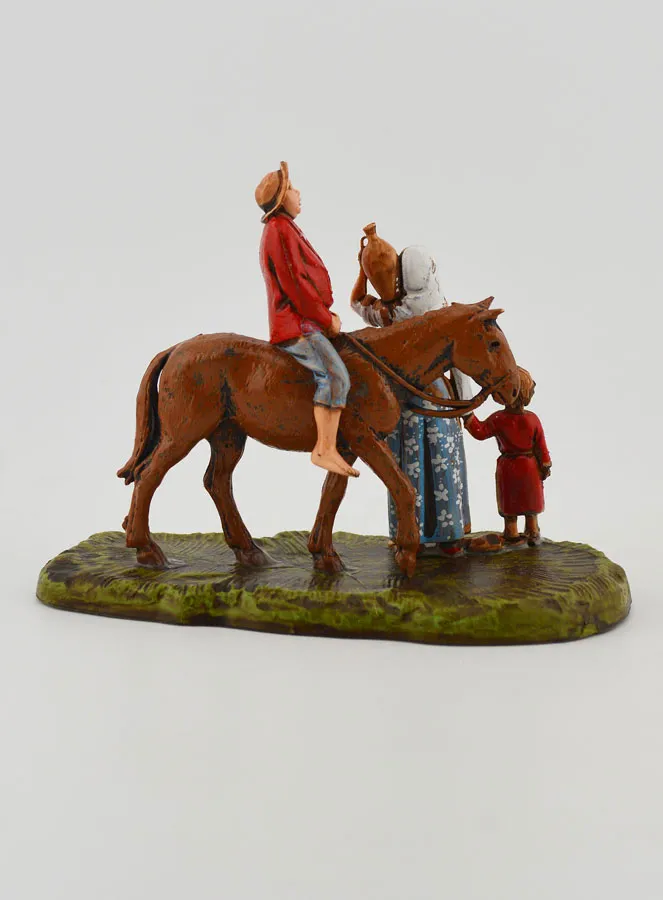 Nativity Figure Man on Horseback with Family – 6 cm (pic 4)